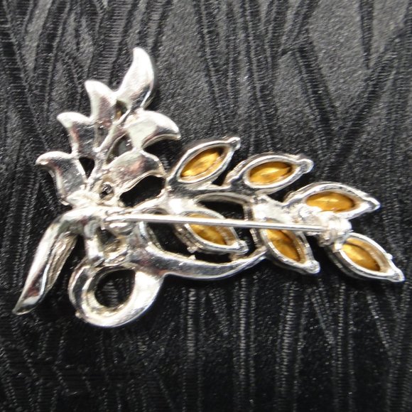 Vintage Jeweled Brooch - Picture 5 of 6